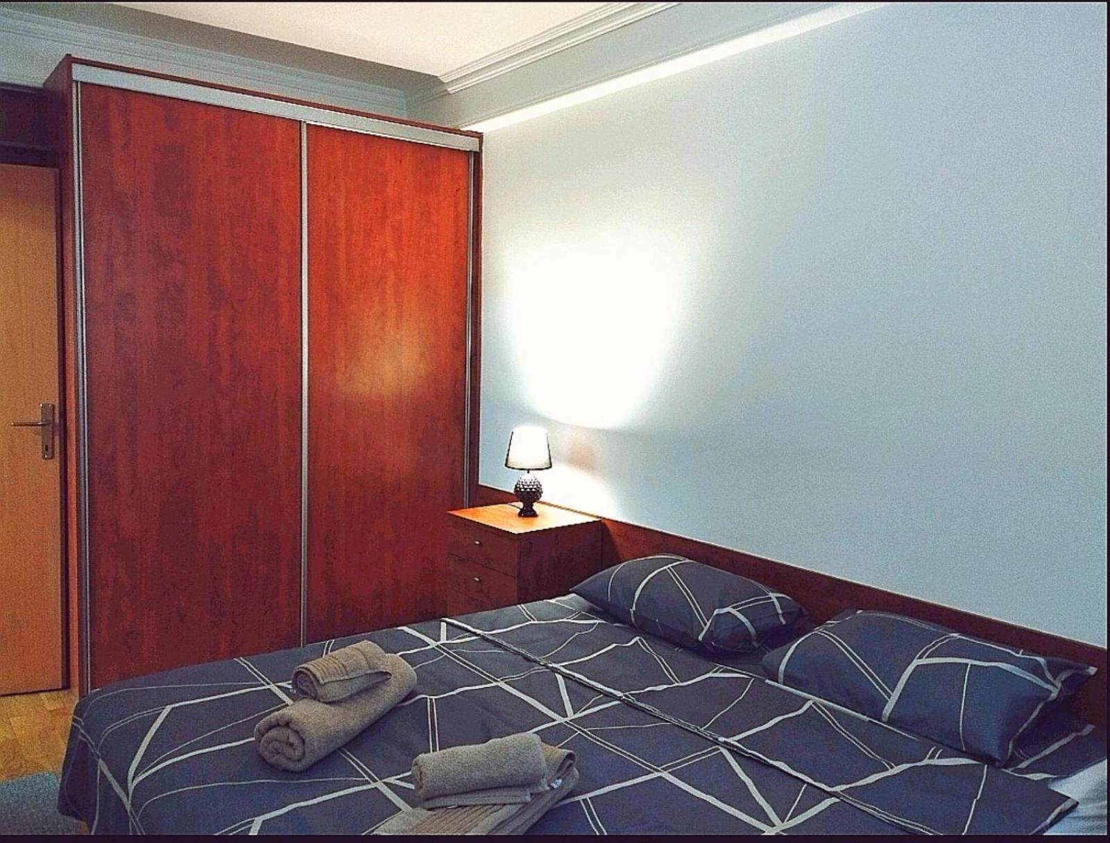 Lovely Square Apartment Purple Velvet スコピエ エクステリア 写真